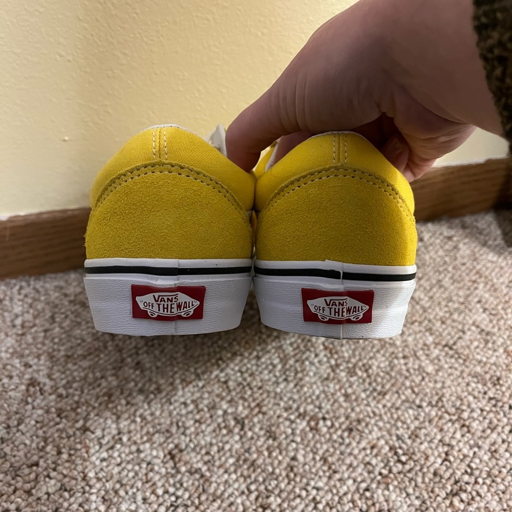 Vans - Picture 3 of 6